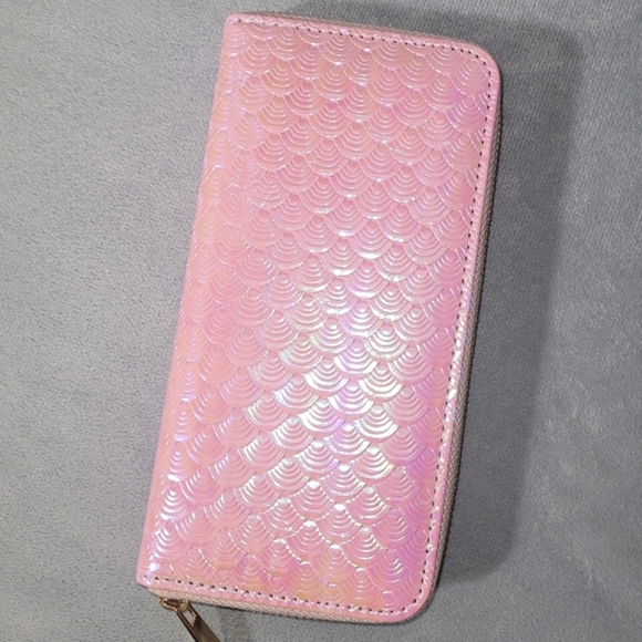 Holographic Mermaid Scale Zip-Around Pink Wallet - Picture 15 of 17